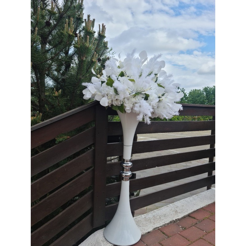 STALP WHITE FLOWERS